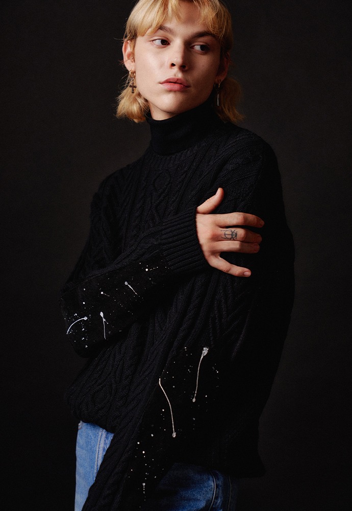 Patron Hand-painted Cable Knit_ Black