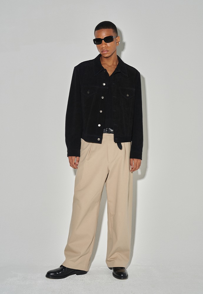 Forward Pleated Wide Chino Trousers_ Beige